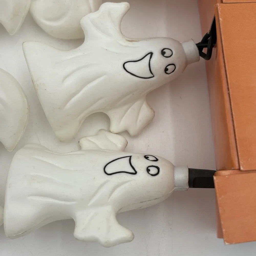 Vintage Halloween Ghost Blow Mold String Light 2 Sets New Unused Lot of 20‎